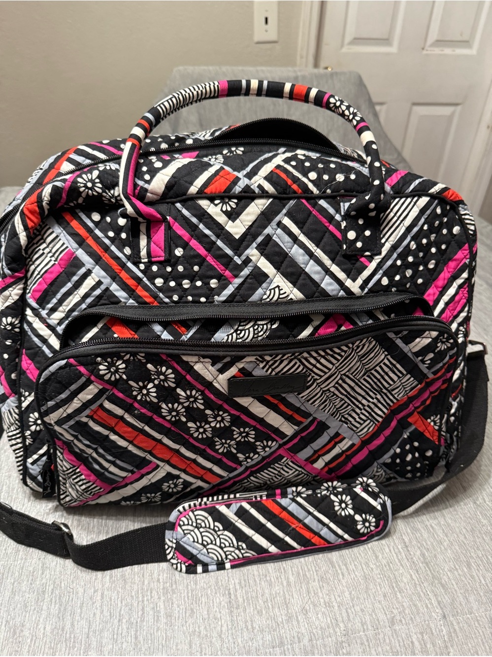 Vera Bradley - Picture 2 of 8